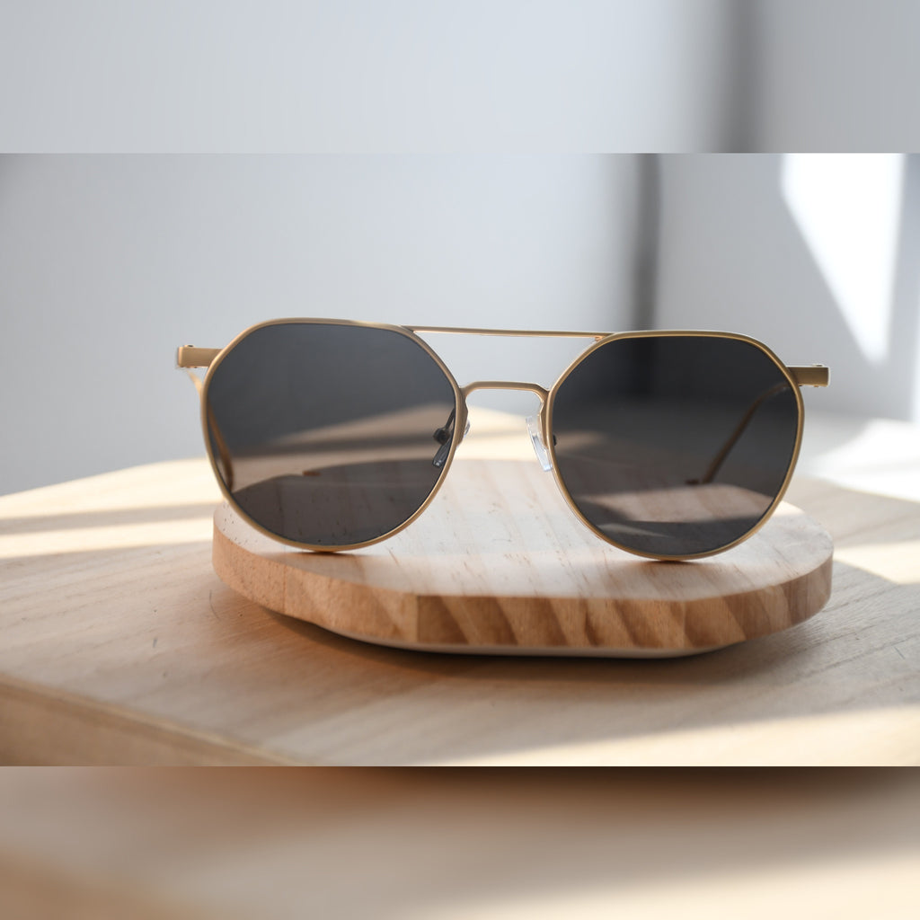 Stockholm Aviator Sunglasses — Matte Gold & Black