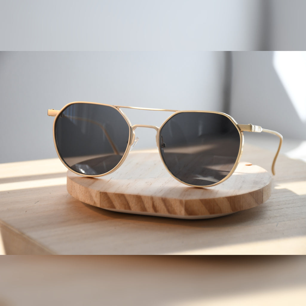 Stockholm Aviator Sunglasses — Matte Gold & Black