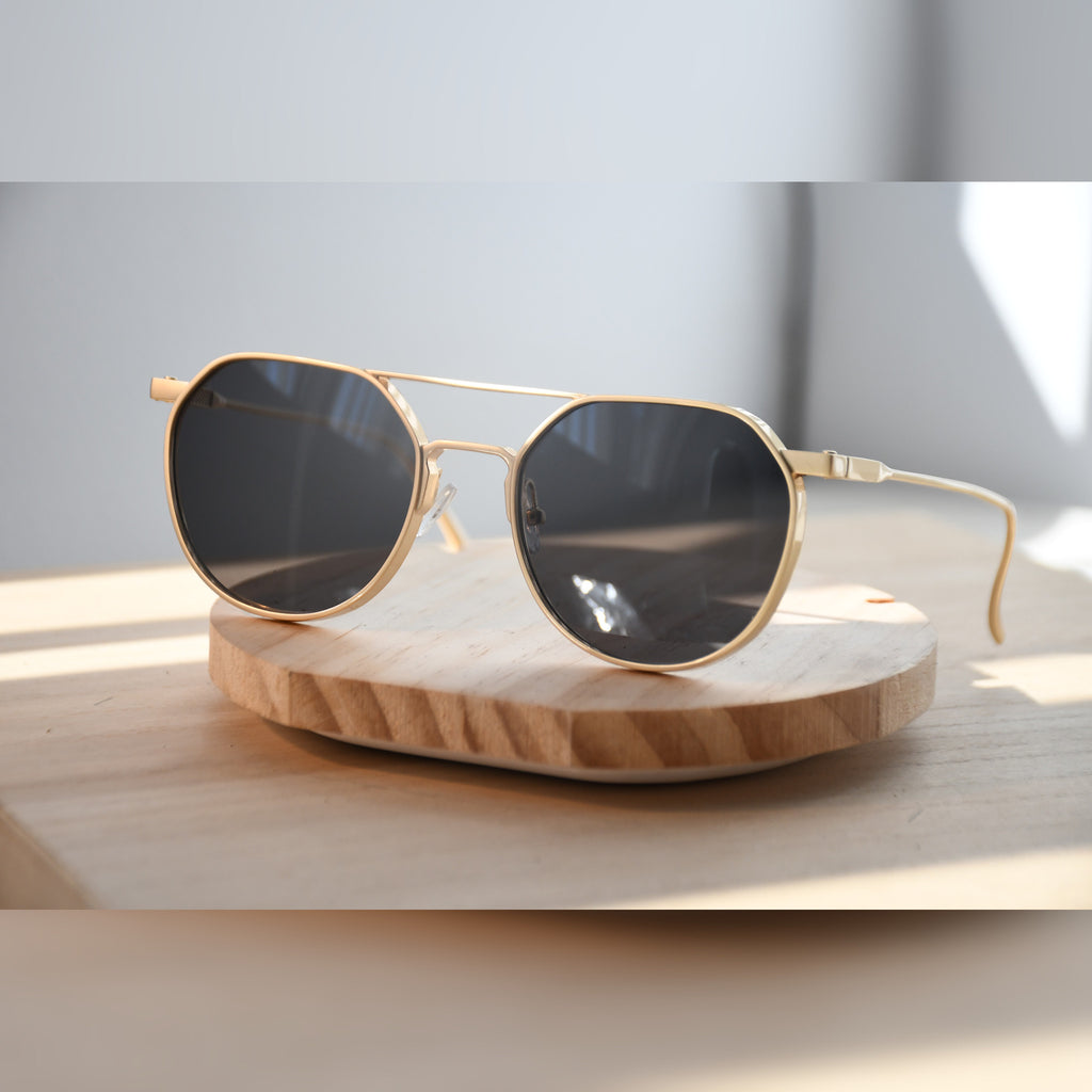Stockholm Aviator Sunglasses — Matte Gold & Black